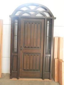 Puerta de exterior de madera